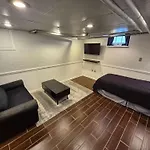 Suites On Chocolate - The Studio